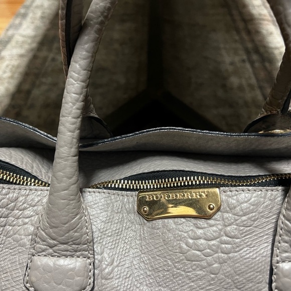 Reposhing Burberry 100% authentic bag grey handbag long strap euc - Picture 2 of 15